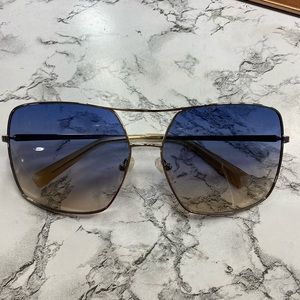 KENDALL + KYLIE “SOPHIE” SUNNIES